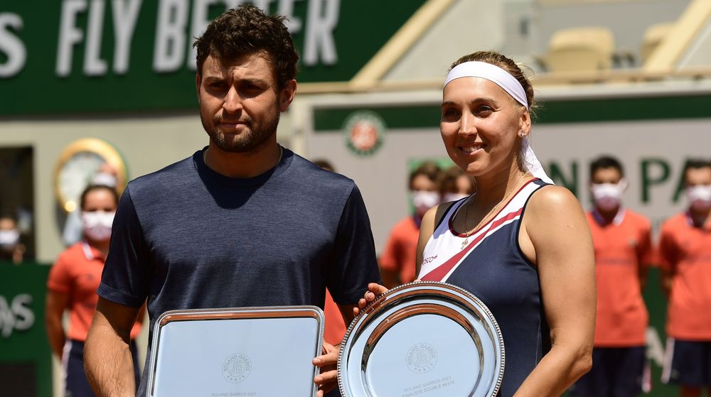 Веснина и Карацев пробились в четвертьфинал Олимпиады в миксте