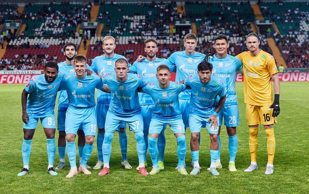 Черчесов объянил, почему «Зенит» стабильнее «Спартака»