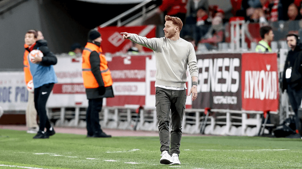 Шикунов заявил, что «Спартак» может уволить Абаскаля после матча с «Ахматом» Шикунов заявил, что «Спартак» может уволить Абаскаля после матча с «Ахматом»