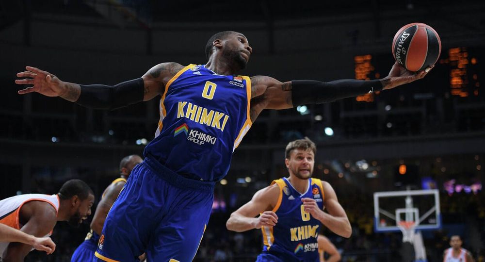 Бывший центровой «Лейкерс» покинул «Химки»