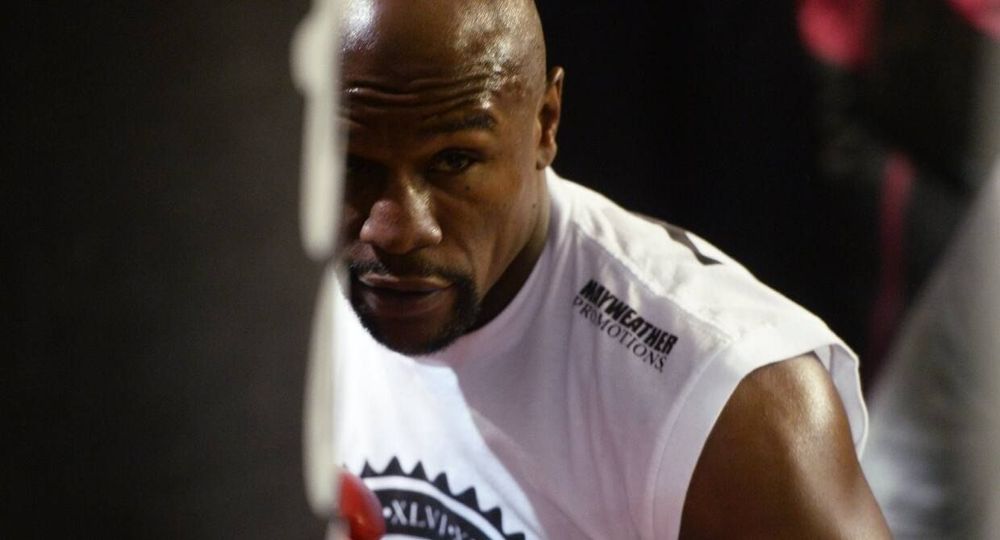 Мейвезер принял условия президента UFC и готов драться по правилам MMA. Но первый на очереди не Хабиб