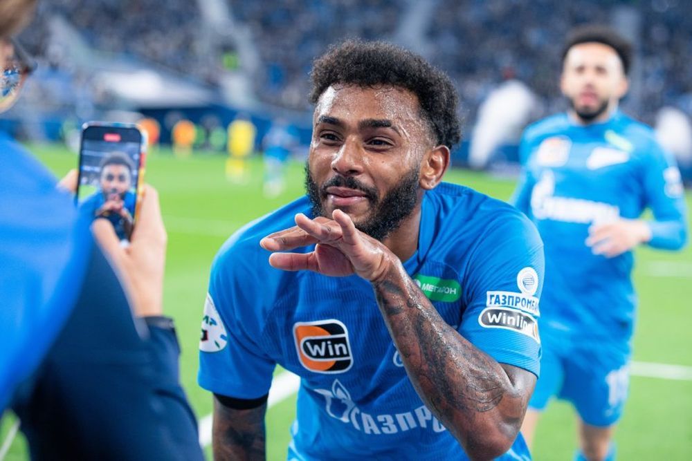 «Зенит» разрешил Венделу перейти в другой клуб