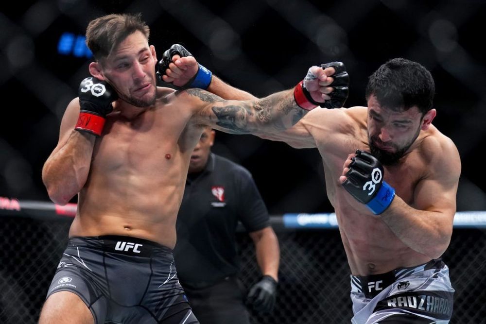 Боец UFC Раджабов заявил, что хочет провести тренировку с Али Баговым