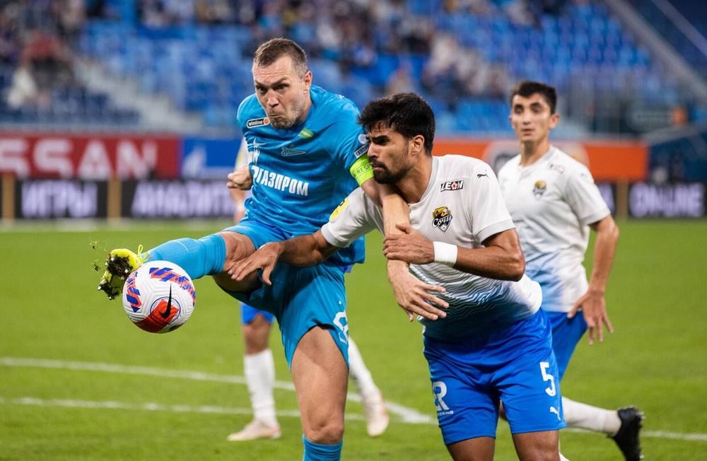 Дмитрий Булыкин: Возраст и деньги мешают Дзюбе найти клуб в Европе