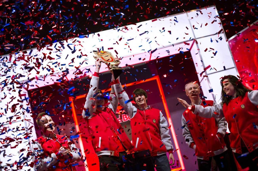 Команда СПбГУТ победила в финале российского кибертурнира Red Bull Университеты League of Legends (ВИДЕО) Команда СПбГУТ победила в финале российского кибертурнира Red Bull Университеты League of Legends (ВИДЕО)