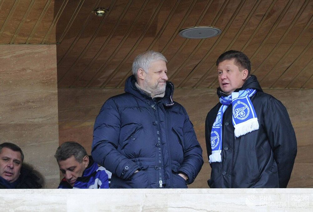 Что досталось Фурсенко, Сарсания и Манчини