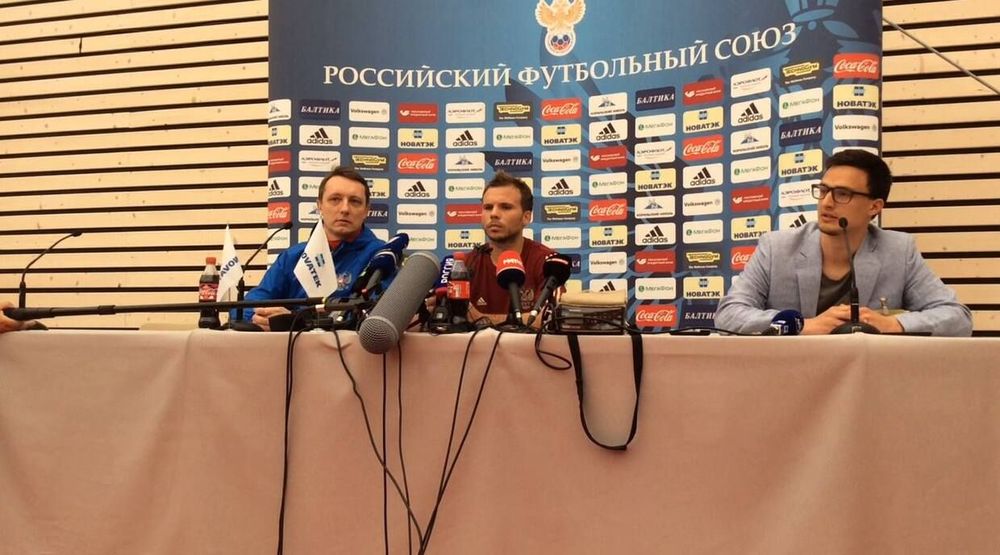 Роман Шишкин: Нас ожидает тяжелая игра со словаками, а о возможной дисквалификации мы не думаем (ВИДЕО)