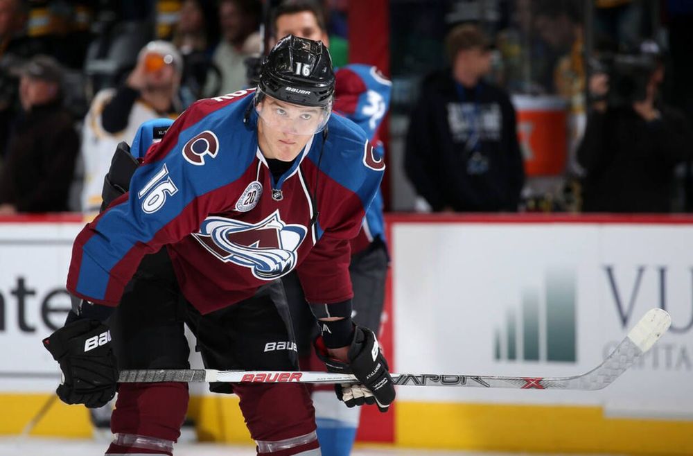 Никита Задоров первым из россиян сменил команду в это межсезонье, он будет выступать за «Чикаго» Никита Задоров первым из россиян сменил команду в это межсезонье, он будет выступать за «Чикаго»