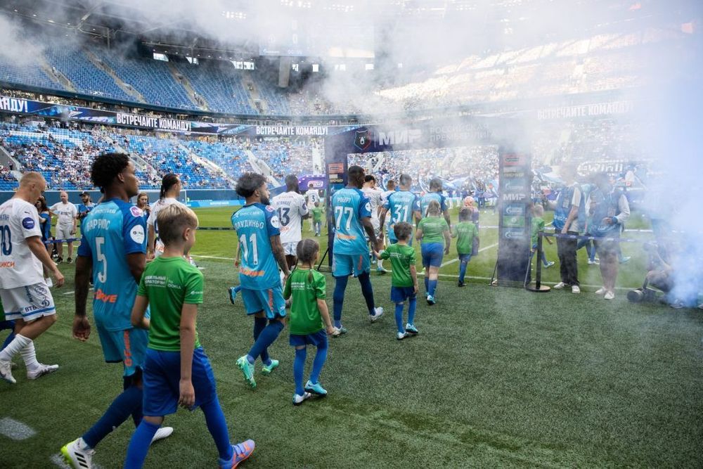 Тарханов: «Крылья» смогут навязать борьбу «Зениту» Тарханов: «Крылья» смогут навязать борьбу «Зениту»