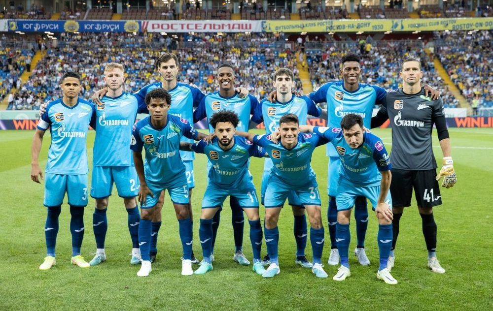 Круговой считает, что «Зенит» не посыплется после ухода бразильцев Круговой считает, что «Зенит» не посыплется после ухода бразильцев