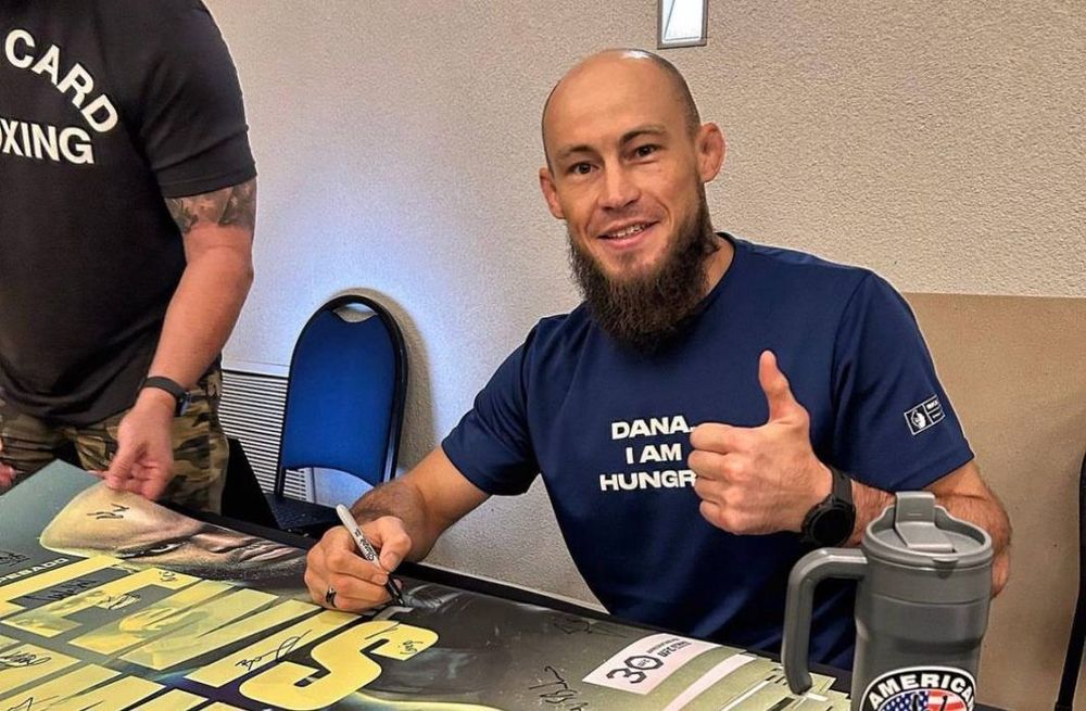 Бой Фахретдинова и дос Сантоса на UFC Fight Night 231 завершился вничью Бой Фахретдинова и дос Сантоса на UFC Fight Night 231 завершился вничью