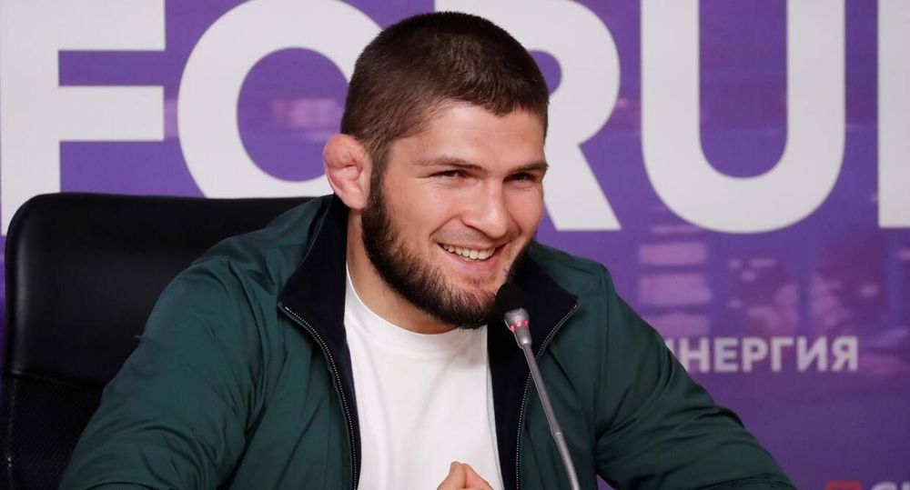Хабиб Нурмагомедов подписал контракт на бой с Фергюсоном