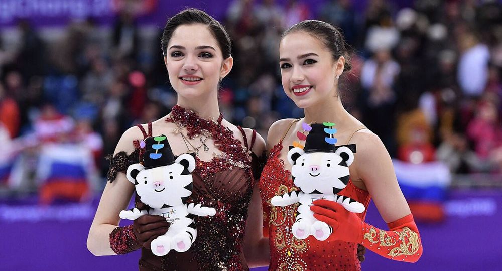 Тренер Медведевой: Она счастлива и все время проводит на катке