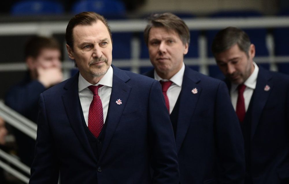 Врио главного тренера ЦСКА рассказал, что Федоров разговаривает с отдышкой