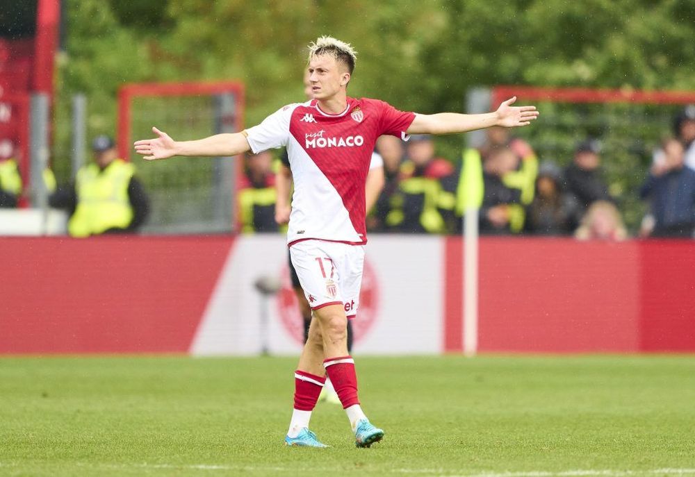 В сборной России отреагировали на победу «Монако» с Головиным над «Барселоной»