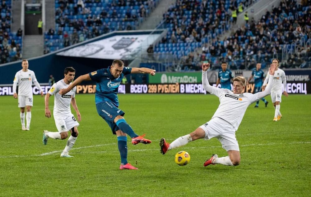 Фанатов «Зенита» осудили за критику Дзюбы