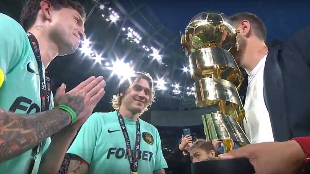 «2DROTS» выиграли МФЛ: 5 миллионов, место в Кубке России, чемпион из ФНЛ, Егор Крид с медалью и другие истории крутого финала