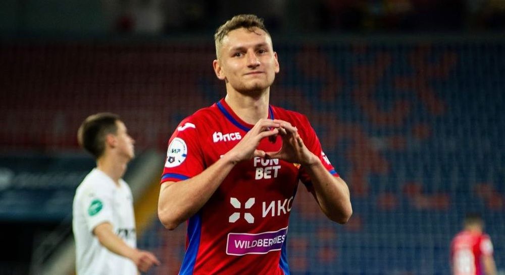 Нападающий ЦСКА Чалов рассказал о конкуренции с Малкомом