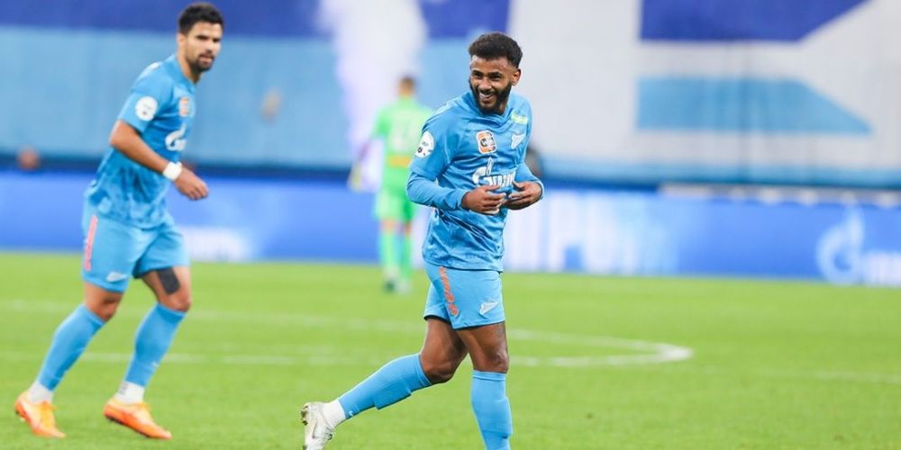 Вендел не покинет «Зенит» из-за инцидента с бананом Вендел не покинет «Зенит» из-за инцидента с бананом