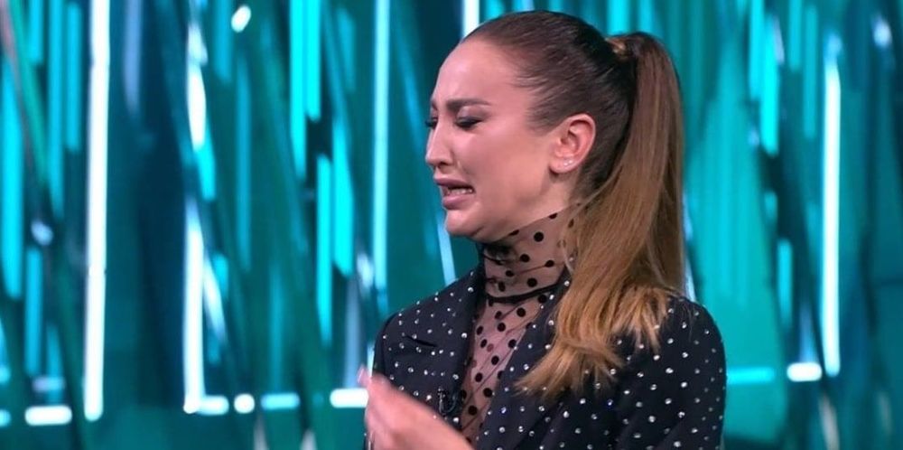 Канделаки поблагодарила Бузову за выдержку в эфире «Матч ТВ» Канделаки поблагодарила Бузову за выдержку в эфире «Матч ТВ»