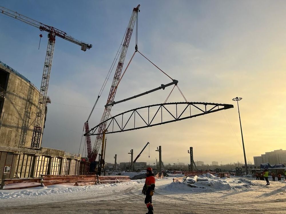 На «СКА Арене» начали монтаж кровли