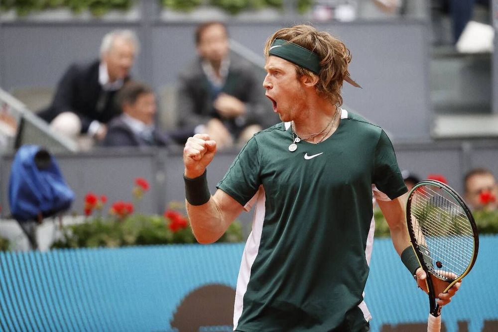 Чесноков о первом туре Рублева на «Мастерсе»: Он чудом выиграл тот матч Чесноков о первом туре Рублева на «Мастерсе»: Он чудом выиграл тот матч