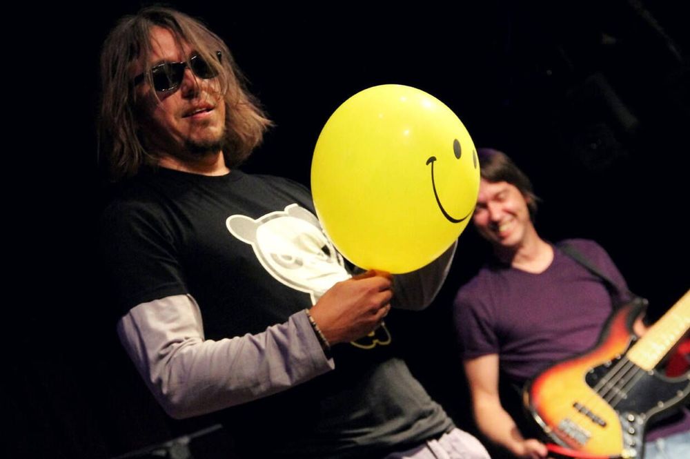 Живя в Питере, не болеть за «Зенит» нельзя! Вячеслав Петкун рассказал, почему не может петь о спорте