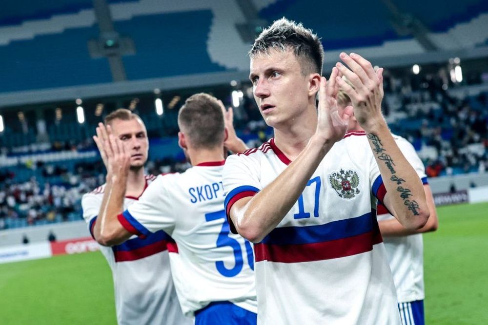 Газзаев о матче против Камеруна: Мы должны сыграть сильнейшим составом, который есть Газзаев о матче против Камеруна: Мы должны сыграть сильнейшим составом, который есть