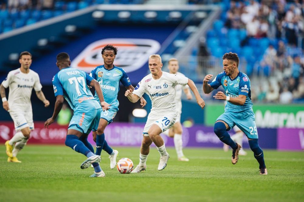 Личка: Для меня Захарян и Тюкавин — это большое будущее российского футбола Личка: Для меня Захарян и Тюкавин — это большое будущее российского футбола