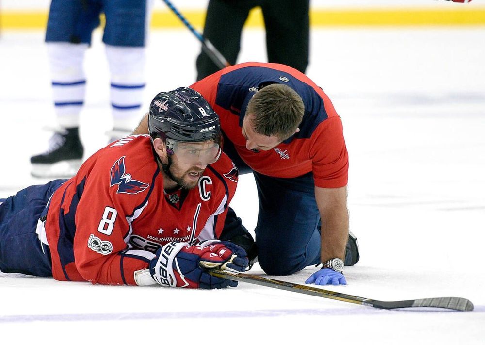 Овечкин проиграл Мэттьюзу, но стал ближе к мечте