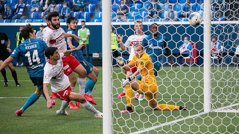 Тихонов назвал два варианта будущего «Спартака»