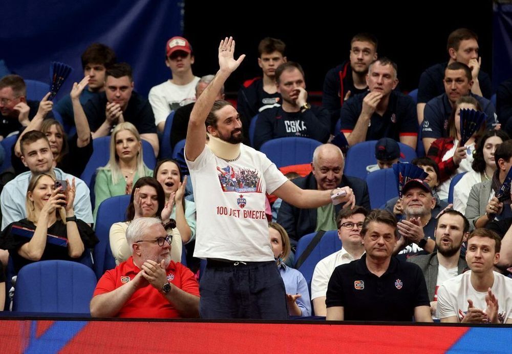 Швед сообщил, что продолжит игровую карьеру после черепно-мозговой травмы Швед сообщил, что продолжит игровую карьеру после черепно-мозговой травмы