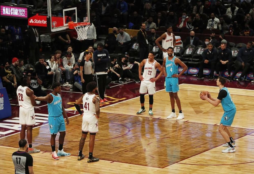 Команда Рика Барри выиграла турнир НБА