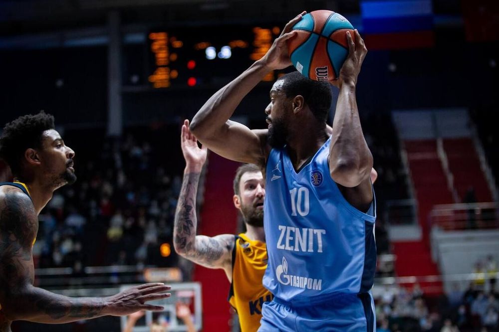 Форвард «Зенита» Томас: Соперники делают все возможное, чтобы обыграть нас