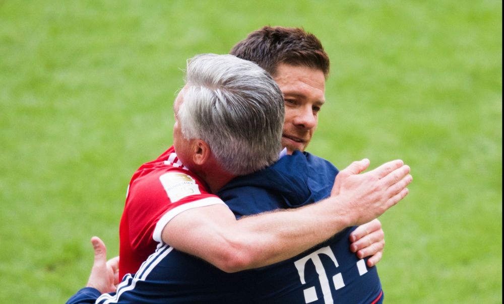 Анчелотти поддержал Алонсо на фоне критики в адрес испанца за работу «Реале»