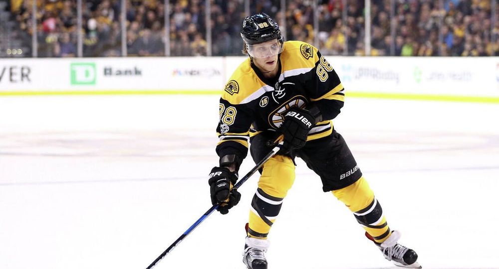 Нападающий сборной Чехии Давид Пастрняк: Решил сыграть с российским защитником в бильярд