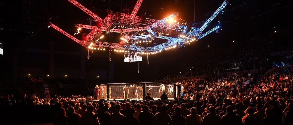 Анкалаев проиграл Перейре и уступил титул UFC в полутяжелом весе