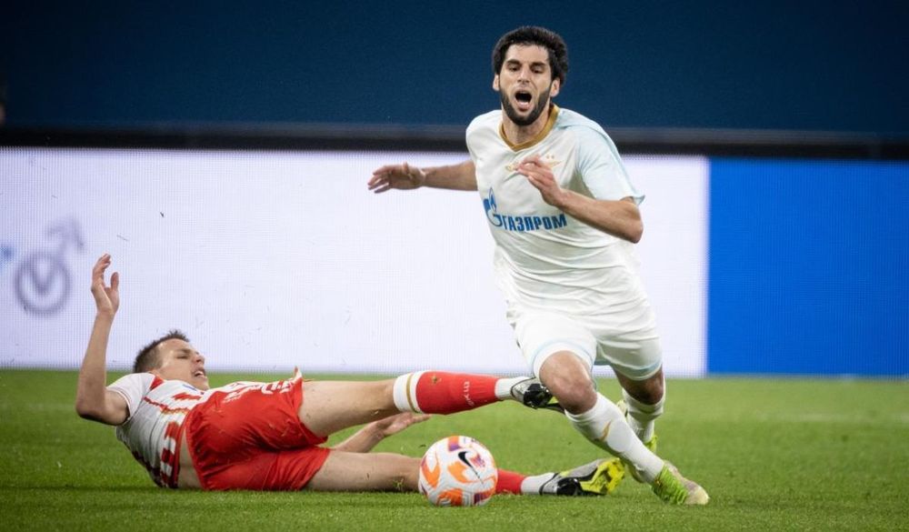 Семак – об Адамове и Сутормине в центре обороны: У нас не такой большой выбор игроков Семак – об Адамове и Сутормине в центре обороны: У нас не такой большой выбор игроков