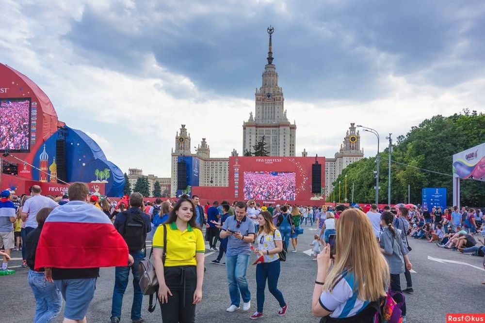 Нет билета — добро пожаловать в фан-зону!