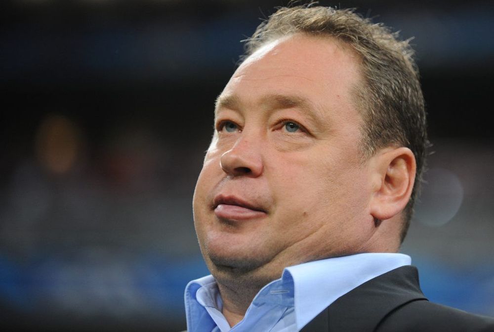 Слуцкий не хочет возвращаться к работе тренером из-за дохода в 100 миллионов рублей Слуцкий не хочет возвращаться к работе тренером из-за дохода в 100 миллионов рублей