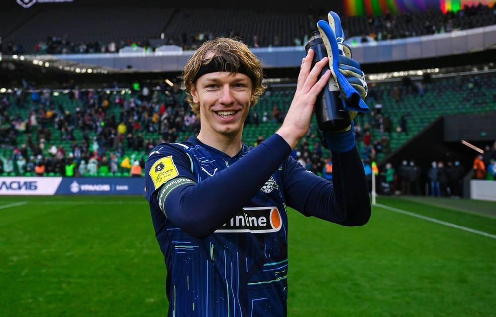 Вратарь «Краснодара» Сафонов: У меня нет цели уехать в Европу из РПЛ Вратарь «Краснодара» Сафонов: У меня нет цели уехать в Европу из РПЛ