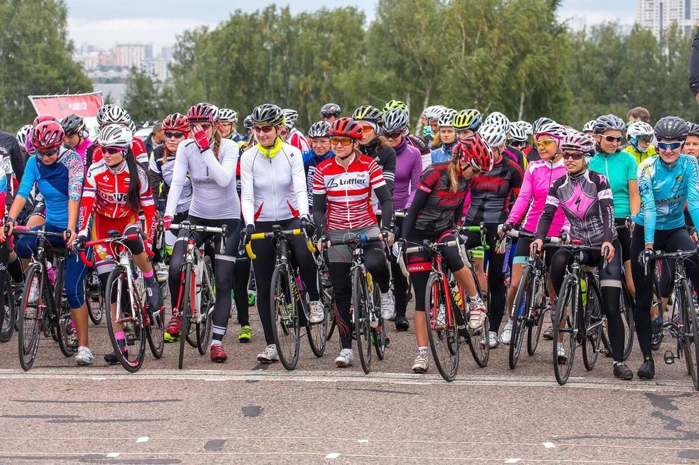 В России прошла первая гонка SERPANTIN Ladies Cup