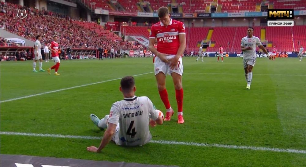 Радимов — о Соболеве: Любопытно, как Зарема объяснит жест любимого игрока своей дочери Радимов — о Соболеве: Любопытно, как Зарема объяснит жест любимого игрока своей дочери