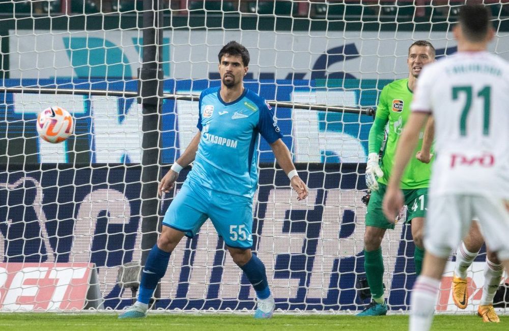 Защитник «Зенита» Родригао не сыграет с «Нефтчи» на Кубке PARI Премьер Защитник «Зенита» Родригао не сыграет с «Нефтчи» на Кубке PARI Премьер