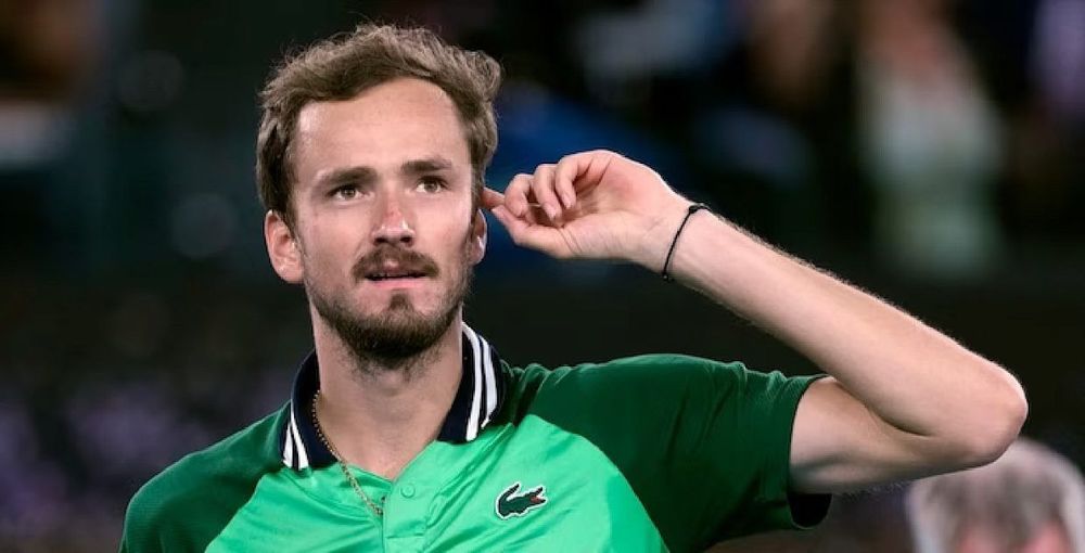 Медведев прокомментировал победу над Зверевым в полуфинале AO – 2024 Медведев прокомментировал победу над Зверевым в полуфинале AO – 2024