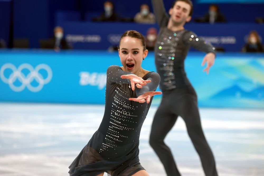 Грузинская фигуристка Сафина объявила об уходе из группы Слюсаренко