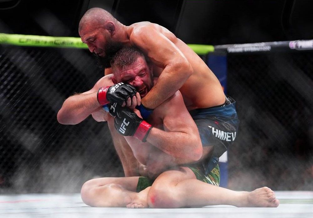 Чемпион UFC Хамзат Чимаев намекнул, что проведёт бой в Белом доме