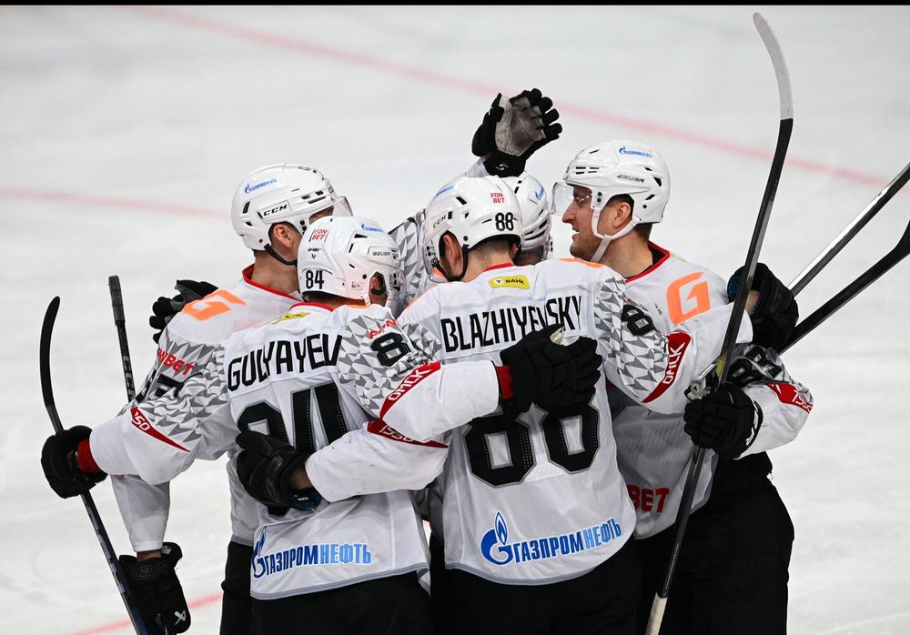 «Авангард» крупно победил «Сочи» в КХЛ