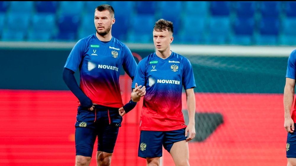 Головин раскритиковал поле «Газпром Арены» после матча с Перу