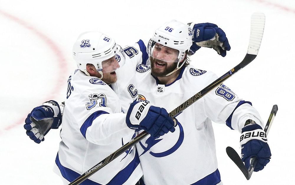 4 очка Кучерова и уверенная игра Василевского принесли «Тампе» победу над «Филадельфией»